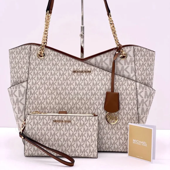 Michael Kors Large X Chain
Shoulder Tote Bag & Double Wallet
Vanilla/Brown - Picture 9 of 16